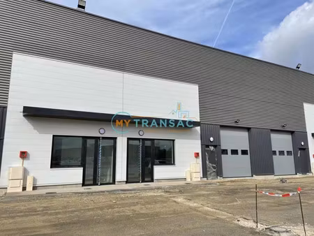 location local industriel 392 m² à savigny-le-temple (77176)