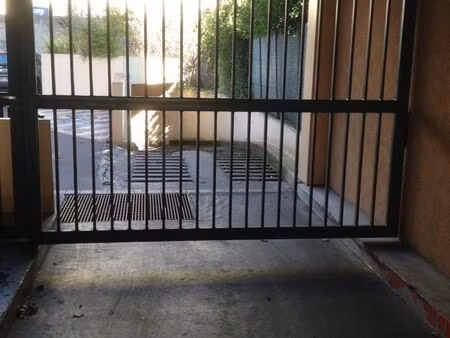 parking à louer