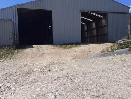 location hangar