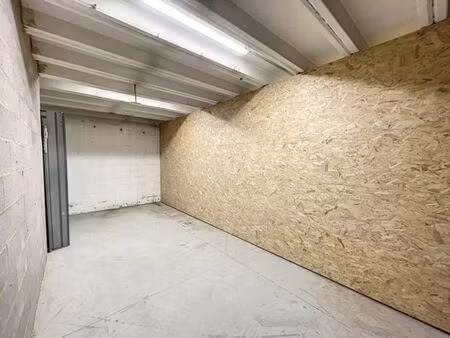 (reste 2) rocourt : locaux de stockage (20m² à 84m²)