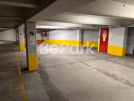location parking 12 m² à marseille 2ème (13002)  110 €