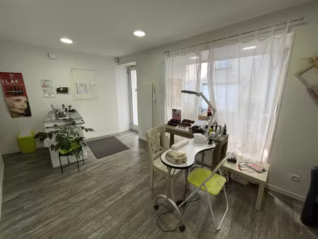 vente divers 70 m² amplepuis (69550)