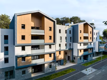 location local d'activités 110m2 anglet 64600 - 1867 € - surface privée