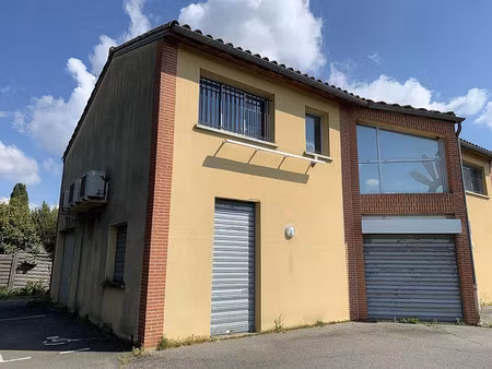 location local d'activités aucamville 318 m²