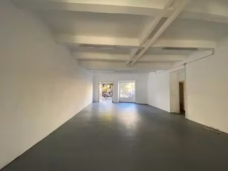 cannes - place commandant maria - local commercial 115 m2