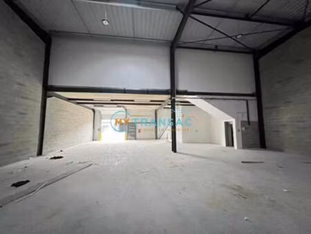 location local commercial