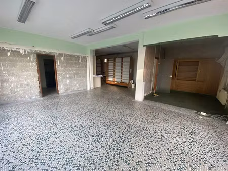 location locaux professionnels 97 m² à vire (14500)  750 €