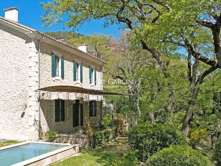 vente maison 8 pièces 300 m² à bonnieux (84480)  1 900 000 €