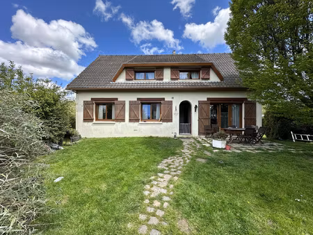 à bourseville (80)  maison avec 5 pièces à vendre