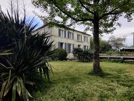 vente maison 10 pièces 290 m² burie (17770)
