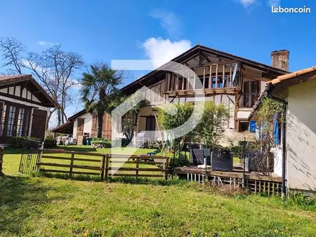 ferme 10 pièces 406 m²