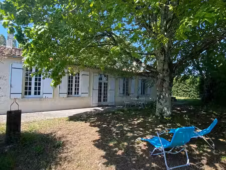 longère de 146m2 de surface habitable sur 4880 de terrain clos !