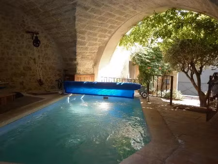 vente maison 6 pièces 176 m² le pouget (34230)