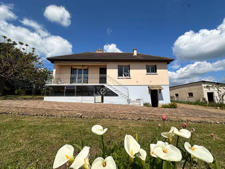 vente jolie maison avec deux chambres  construction sur sous-sol avec garages à luceau (72
