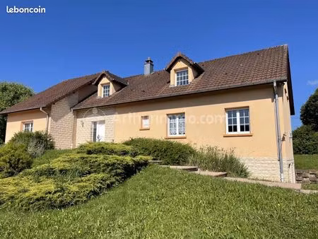 maison 10 pièces 250 m²