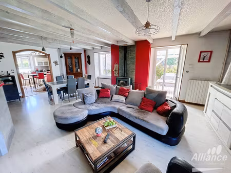 maison rénovée avec jardin  terrasse et appartement indépend