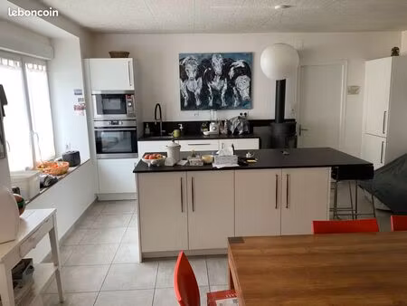 maison centre ville  4 chambres  grenier  cave  jardinet  garage: 180m2