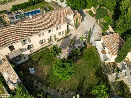 mas restauré à vendre cairanne  vaucluse  provence  366 m² habitables  dépendances  terrai