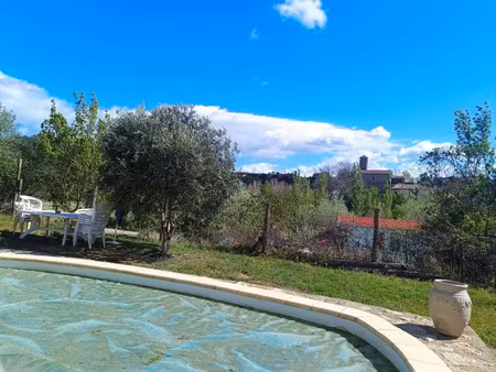 jolie villa plain-pied 4 faces avec garage et piscine sur 1000m² de terrain