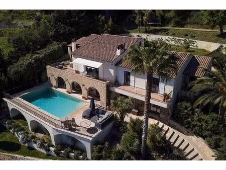 villa de luxe de 8 pièces en location vence  provence-alpes-côte d'azur