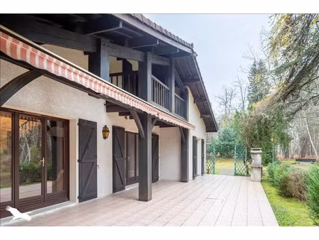 vente maison 5 pièces 146 m² villeneuve-de-marsan (40190)