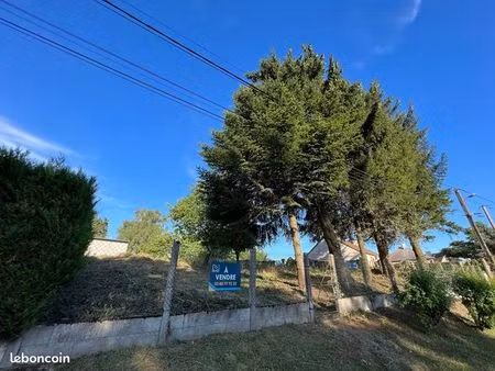 terrain constructible a bonnencontre 834m2