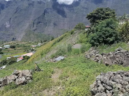 vente terrain à batir 800 m² à cilaos (97413)  95 000 €