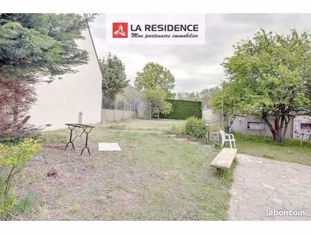 terrain 408 m² courdimanche