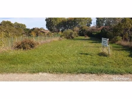 terrain à bâtir de 1000m²