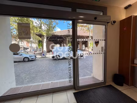 location commerce 125 m² à grenade (31330)