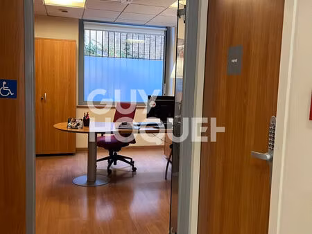 location commerce 53 m² à grenade (31330)