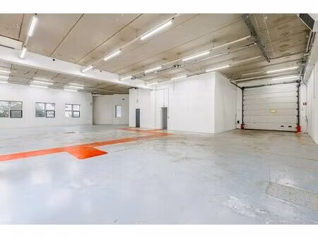 location local d'activités st thibault des vignes 1 046 m²