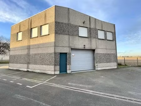 location local d'activités templemars 412 m²