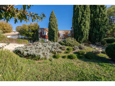 propriete - 450 m² sur terrain de 3 400 m² avec piscine