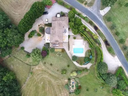 vente maison 10 pièces 460 m² à simeyrols (24370)  787 500 €