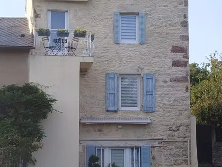 charmante maison de village en pierre rénovée en 2019