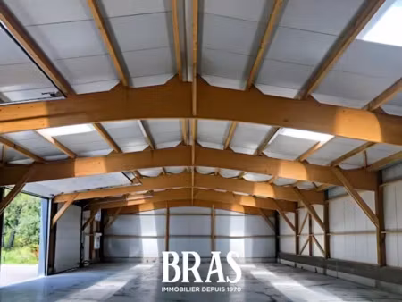 local d'activité - locmariaqueur