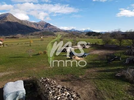 terrain de 1677 m² - aubessagne
