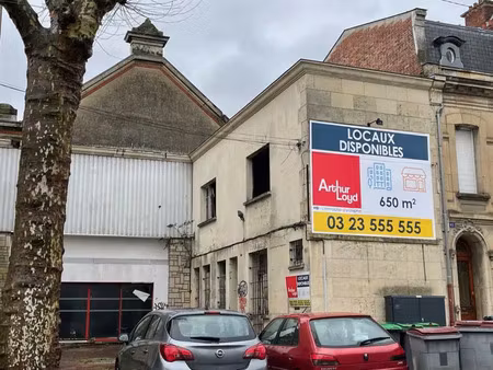 ensemble immobilier a renover - 650 m2 - a vendre - soissons