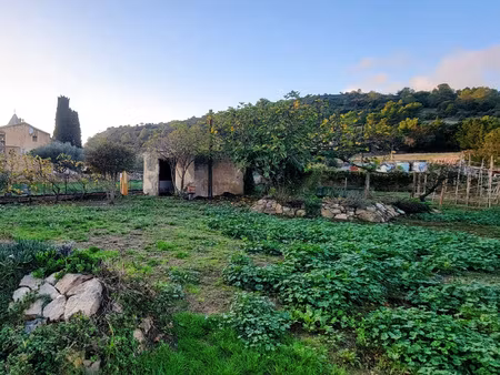 petite habitation   garage et jardin