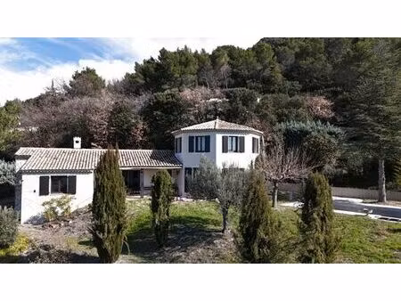 villa de luxe de 6 pièces en vente séguret  france