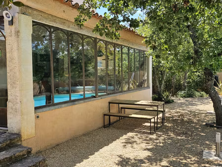 bâtisse de qualité à cabrières-d'avignon