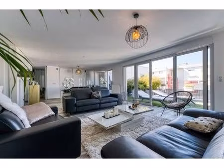 appartement de luxe de 6 pièces en vente à saint-sulpice-de-royan  france