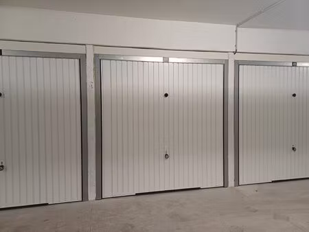 parking / box choisy le roi