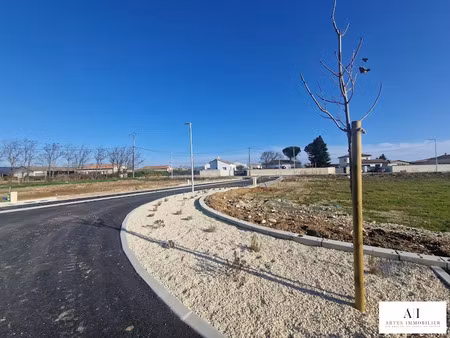 vente terrain 646 m² à pierrelatte (26700)  98 838 €