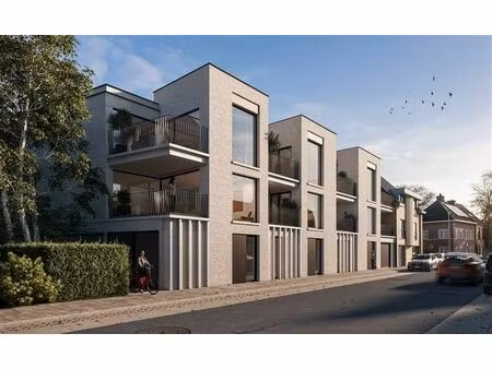 spacieux appartement de 3 chambres à coucher avec terrasse