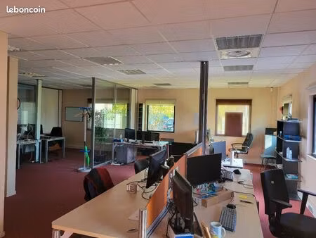 location bureaux meublés
