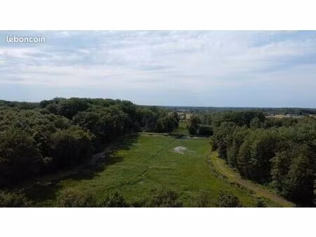 terrain 50 096 m² bletterans