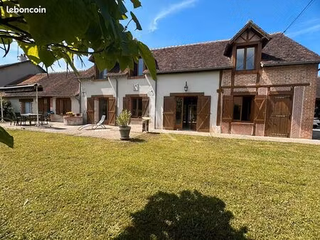 longère 10 pièces 261 m²