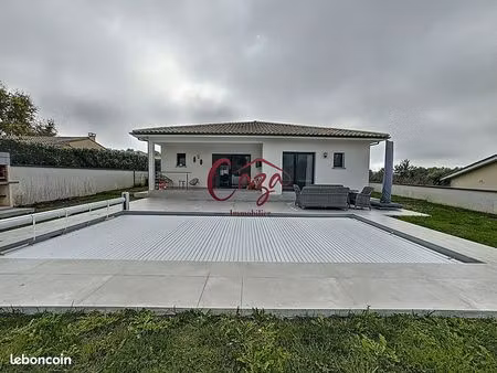 villa 6 pièces 145 m²